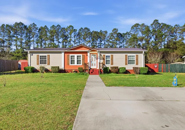 Homes for sale in Loris, SC | 335 Bright Leaf Rd, Loris, SC 29569 | MLS# 2607389