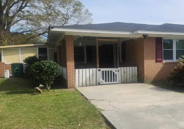 4th image of 102 N Hazel Ave, Andrews, SC 29510 | MLS# 2607569