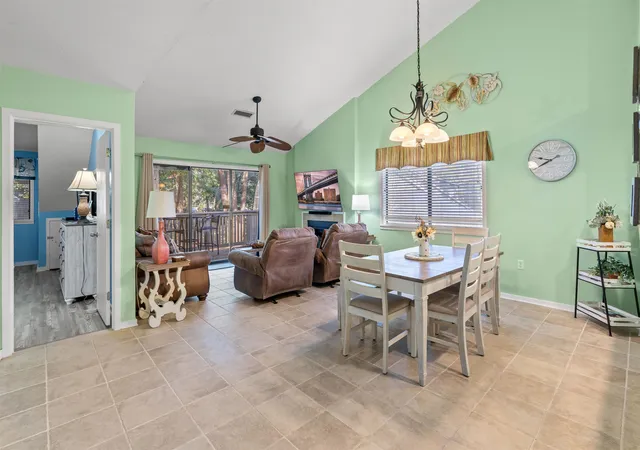 Listing Photo 5 - Condo for sale in building located at 400 Melrose Pl, Myrtle Beach, SC 29572 - Unit #14E
