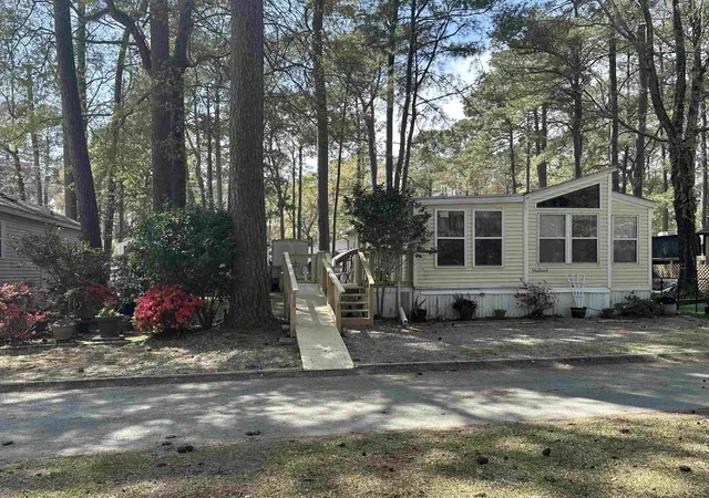 Homes for sale in Myrtle Beach, SC | 613 5th Ave S, Myrtle Beach, SC 29577 | MLS# 2607890