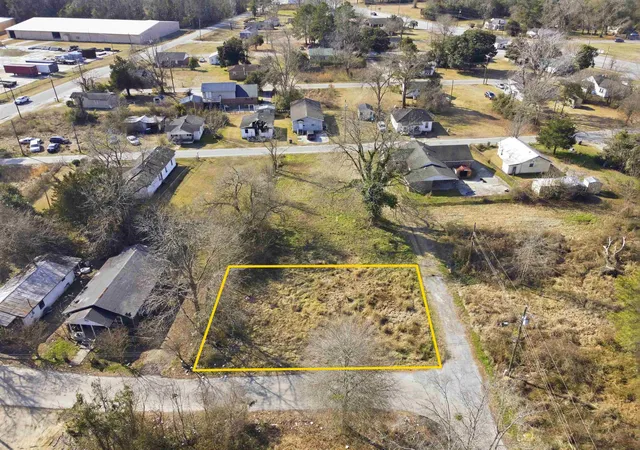 Photo 3 of Land for sale at 421 Mcclam St, Kingstree, SC 29556 | MLS# 2608109 | Listing updated on 2026-04-27