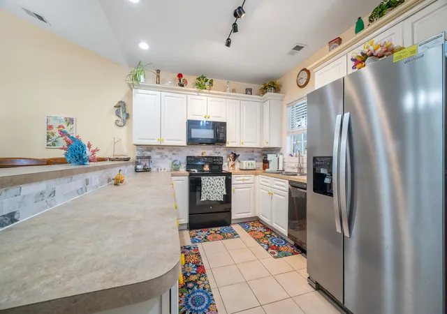 Listing Photo 5 - Condo for sale in building located at 4820 Magnolia Lake Dr, Myrtle Beach, SC 29577 - Unit #403