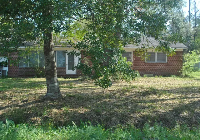 Homes for sale in Georgetown, SC | 1834 Sumter St, Georgetown, SC 29440 | MLS# 2608223