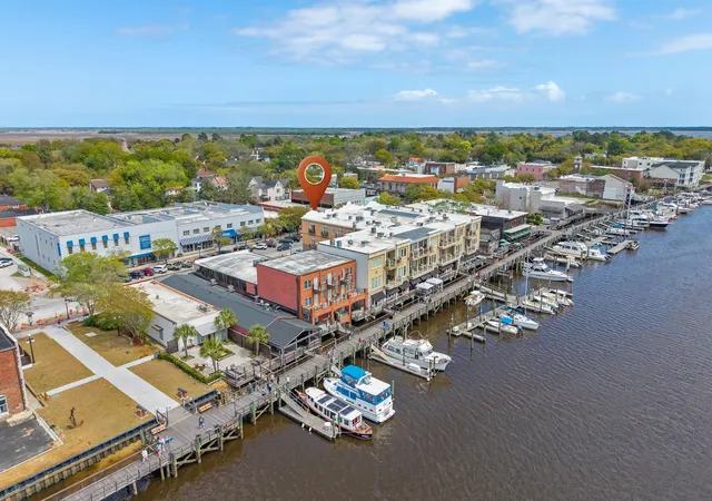 Homes for sale in Georgetown, SC | 815 Front St, Georgetown, SC 29440