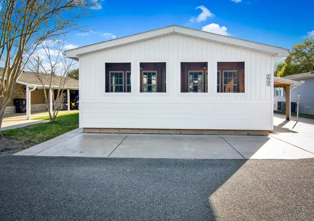 2nd image of 465 Sandpebble Dr, Myrtle Beach, SC 29575 | MLS# 2608685