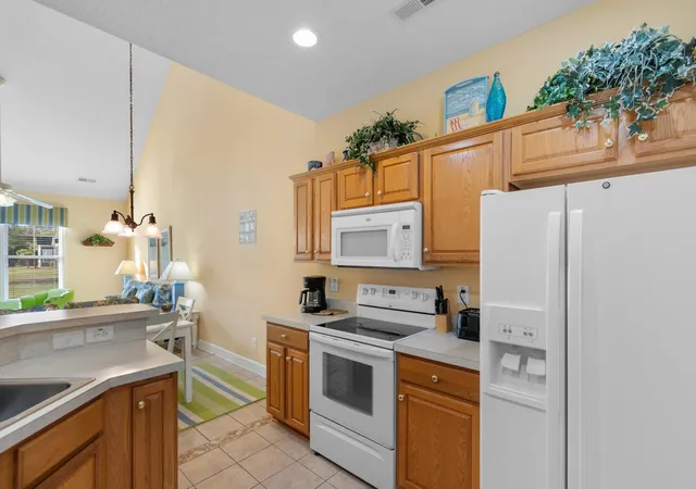 5th image of 6172 Catalina Dr, North Myrtle Beach, SC 29582