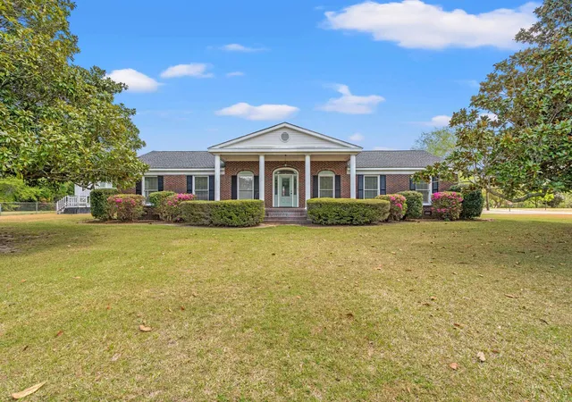 Homes for sale in Mullins, SC | 4218 Poole Loop, Mullins, SC 29574 | MLS# 2608773