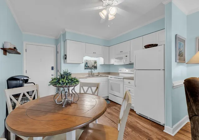3rd image of 1582 S Waccamaw Dr, Murrells Inlet, SC 29576