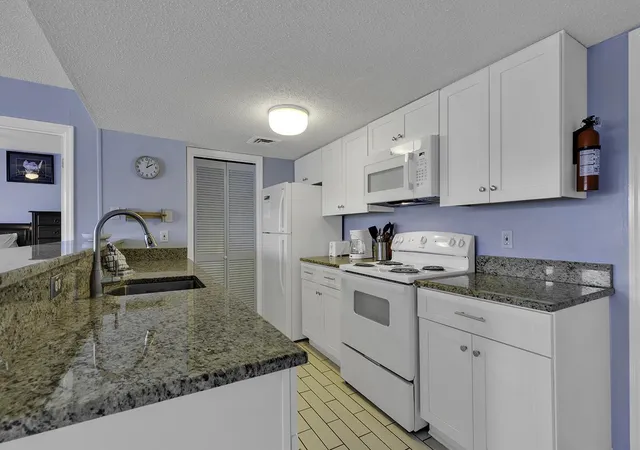 Photo 4 of Condo for sale at 5905 S Kings Hwy #6312, Myrtle Beach, SC 29575 | MLS# 2608917 | Listing updated on 2026-10-06