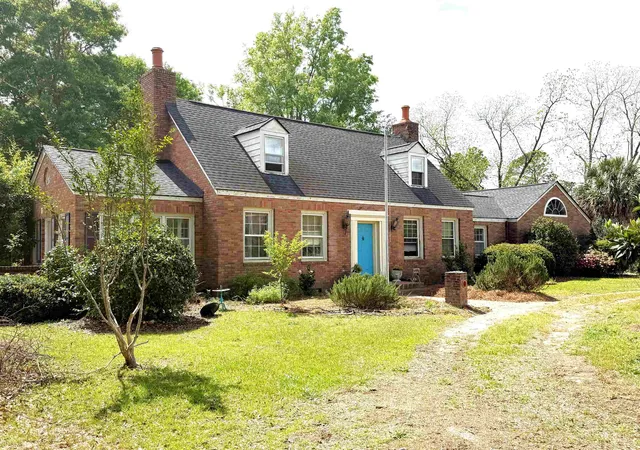 1st image of 605 E Main St, Lake City, SC 29560 | MLS# 2608950