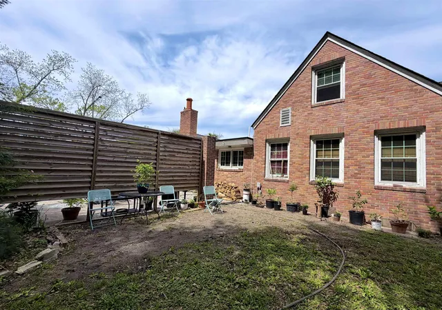 2nd image of 605 E Main St, Lake City, SC 29560 | MLS# 2608950