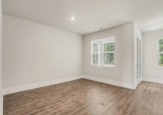 Photo 4 of Single family home for sale at 212 Squirrel Run Dr, Conway, SC 29527 | MLS# 2608976 | Listing updated on 2026-09-17