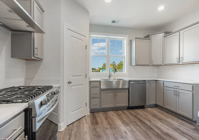 Photo 5 of Single family home for sale at 70 Newt Pl, Pawleys Island, SC 29585 | MLS# 2609139 | Listing updated on 2026-08-03