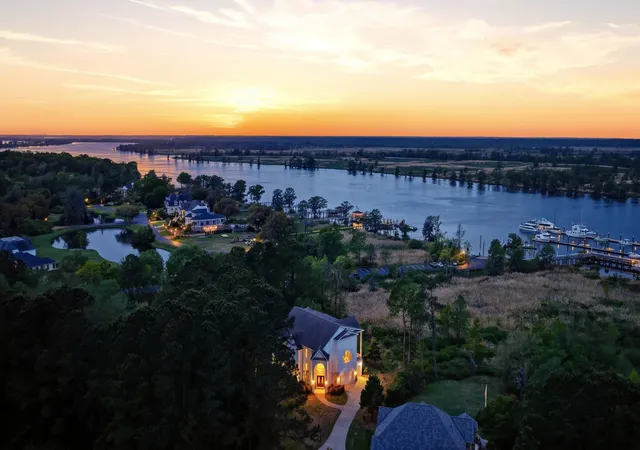 Homes for sale in Pawleys Island, SC | 292 Portrush Loop, Pawleys Island, SC 29585 | MLS# 2609379