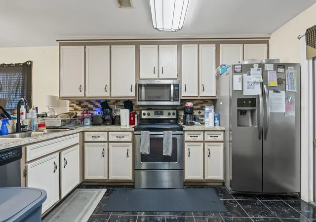 Photo 4 of Single family home for sale at 1660 Stuart Sq Cir, Myrtle Beach, SC 29577 | MLS# 2609385 | Listing updated on 2026-05-06