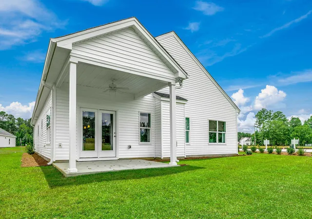 Photo 2 of Single family home for sale at 189 Nw Mayflower Dr, Calabash, NC 28467 | MLS# 2609437 | Listing updated on 2026-08-24