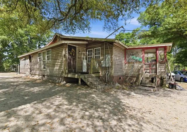 1st image of 6840 Persimmon Rd, Aynor, SC 29511 | MLS# 2609477