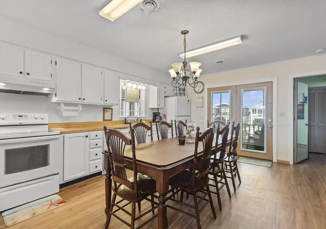 5th image of 327 55Th Ave N, North Myrtle Beach, SC 29582 | MLS# 2609505