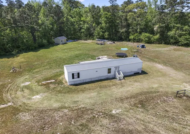 Photo 3 of Manufactured home for sale at 2800 Joyner Swamp Rd, Galivants Ferry, SC 29544 | MLS# 2609573 | Listing updated on 2026-08-04