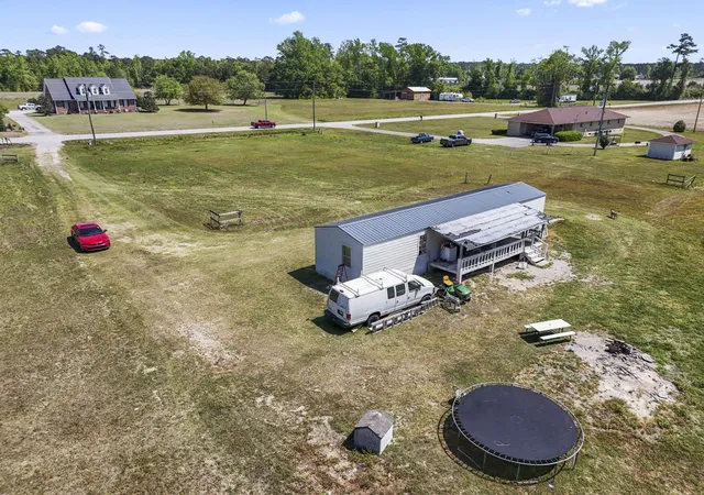 Photo 3 of Manufactured home for sale at 2800 Joyner Swamp Rd, Galivants Ferry, SC 29544 | MLS# 2609573 | Listing updated on 2026-08-04
