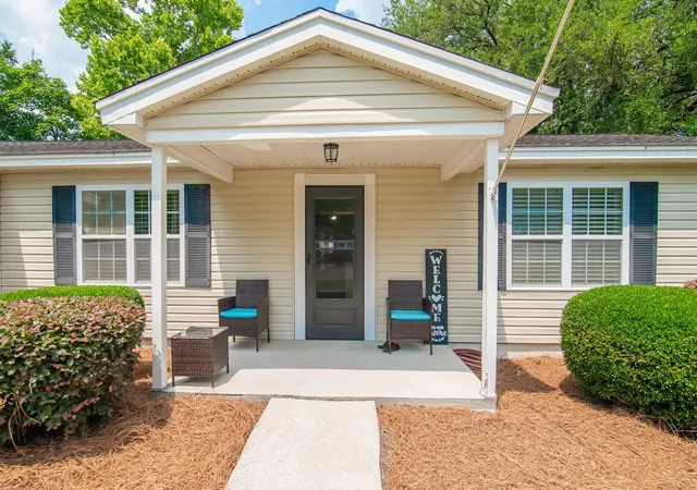 Homes for sale in Georgetown, SC | 2510 Redwood St, Georgetown, SC 29440 | MLS# 2609596