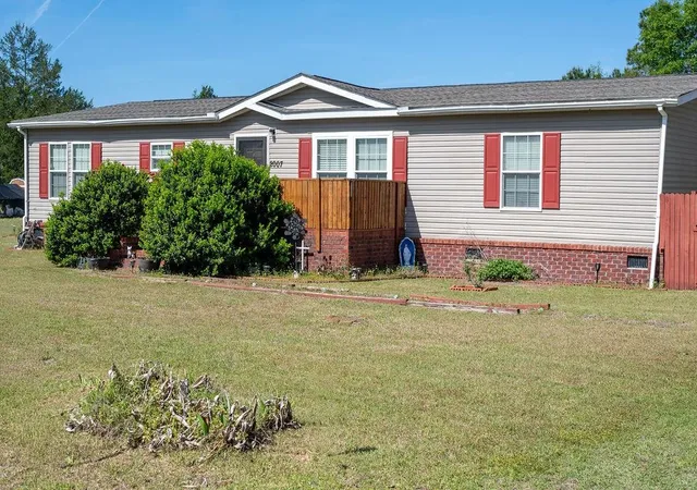 Photo 1 of Sale Pending at 2007 Venus Ct, Loris, SC 29569 | MLS# 2609631 | Listing updated on 2026-08-04