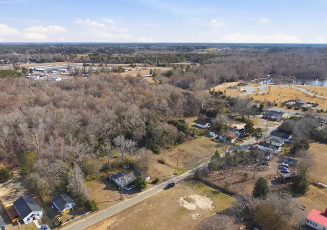 image of 128 Lake St, Lake City, SC 29560 | MLS# 2609637