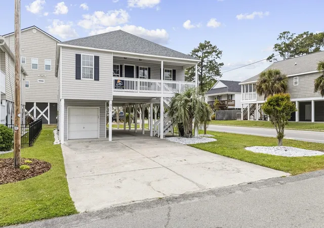 Photo 2 of Single family home for sale at 511 22nd Avenue S, North Myrtle Beach, SC 29582 | MLS# 2609652 | Listing updated on 2026-09-01