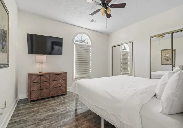 Listing Photo 2 - Condo for sale in building located at 4815 Orchid Wy, Myrtle Beach, SC 29577 - Unit #101