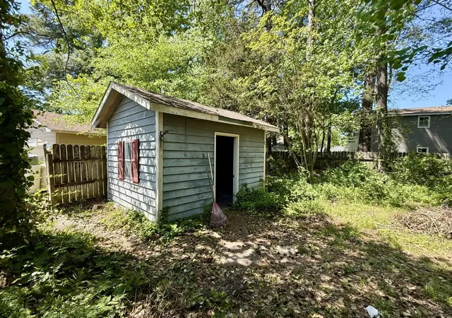 Photo 4 of Single family home for sale at 226 Manor Cir, Myrtle Beach, SC 29588 | MLS# 2609796 | Listing updated on 2026-04-20