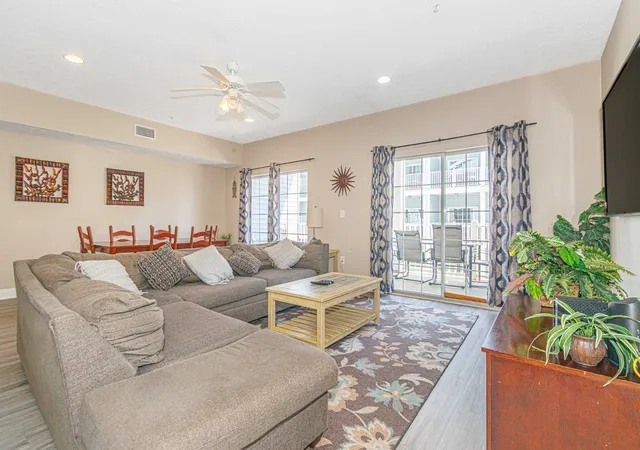 5th image of 704 S Ocean Blvd #303B, Myrtle Beach, SC 29577 | MLS# 2609845