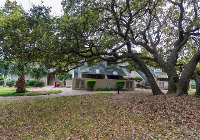Listing Photo 4 - Condo for sale in building located at 129 Hartland Dr, Myrtle Beach, SC 29572 - Unit #8-D