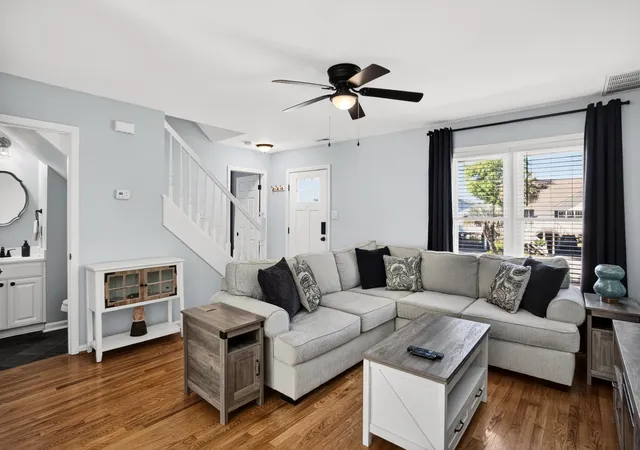 3rd image of 922 Salt Pl, Murrells Inlet, SC 29576 | MLS# 2609931