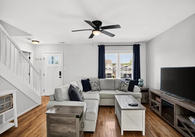 4th image of 922 Salt Pl, Murrells Inlet, SC 29576 | MLS# 2609931