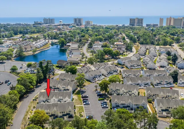 2nd image of 101 Barnwell St, North Myrtle Beach, SC 29582