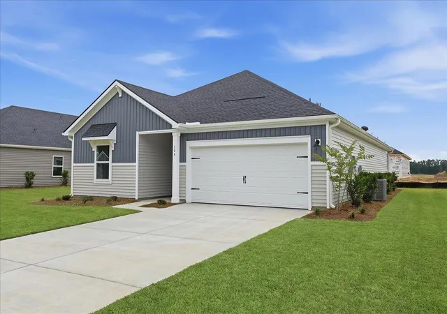 Photo 3 of Single family home for sale at 304 Jessamine St, Little River, SC 29566 | MLS# 2609996 | Listing updated on 2026-09-18