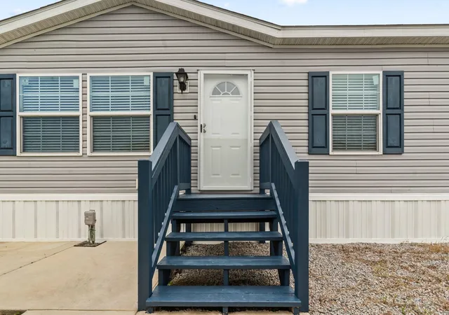 2nd image of 239 Air Stream Dr, Myrtle Beach, SC 29577 | MLS# 2609999