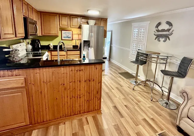 Photo 3 of Manufactured home for sale at 1525 Tanglewood Dr, North Myrtle Beach, SC 29582 | MLS# 2610084 | Listing updated on 2026-04-24