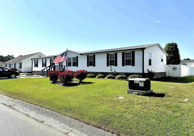 Photo 2 of Manufactured home for sale at 1072 Weslin Crk Dr, Myrtle Beach, SC 29588 | MLS# 2610098 | Listing updated on 2026-06-04