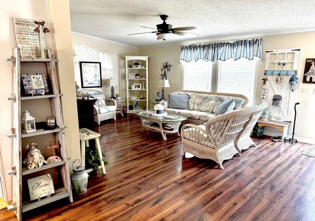 Photo 4 of Manufactured home for sale at 1072 Weslin Crk Dr, Myrtle Beach, SC 29588 | MLS# 2610098 | Listing updated on 2026-06-04