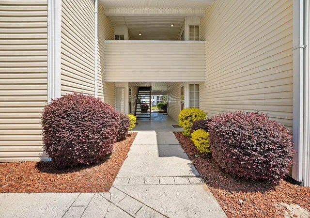 3rd image of 8861 Duckview Dr, Surfside Beach, SC 29575