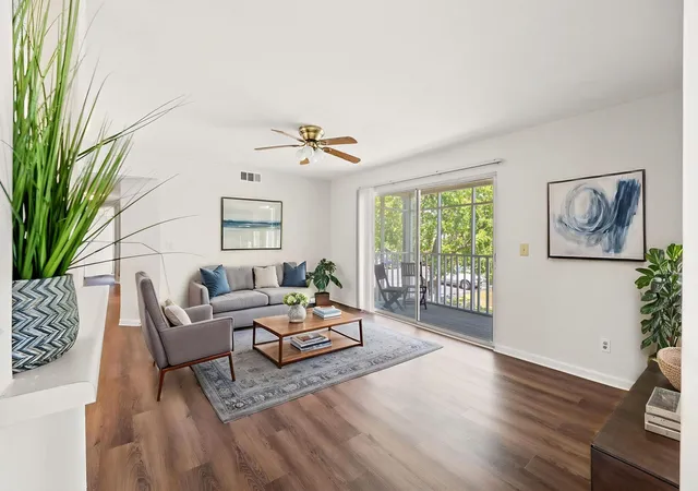 5th image of 8861 Duckview Dr, Surfside Beach, SC 29575