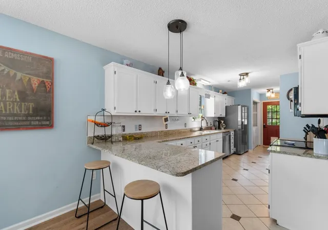 Photo 2 of Single family home for sale at 114 N Oak St, Surfside Beach, SC 29575 | MLS# 2610173 | Listing updated on 2026-06-17