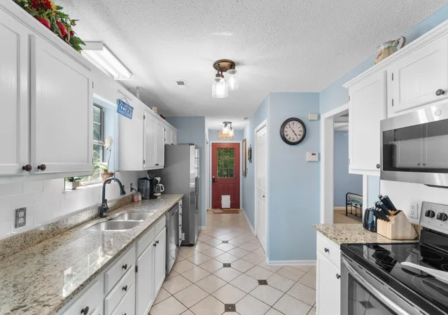 Photo 3 of Single family home for sale at 114 N Oak St, Surfside Beach, SC 29575 | MLS# 2610173 | Listing updated on 2026-06-17
