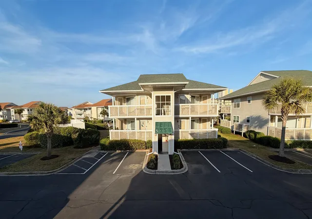 3rd image of 301 Shorehaven Dr, North Myrtle Beach, SC 29582 | MLS# 2610260