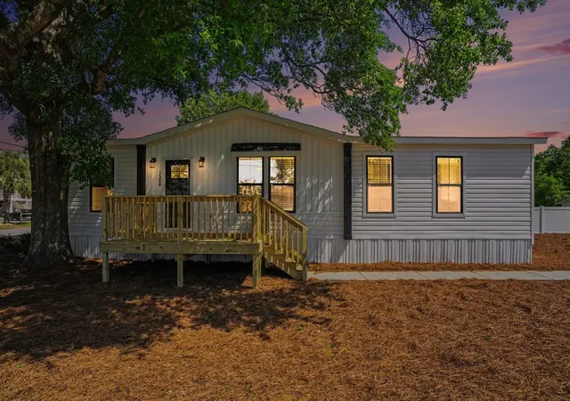 2nd image of 1500 24th Ave N, North Myrtle Beach, SC 29582 | MLS# 2610280