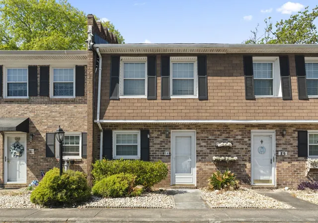 Photo 1 of Townhouse for sale at 4505 N Kings Hwy #E-6, Myrtle Beach, SC 29577 | MLS# 2610320 | Listing updated on 2026-07-22