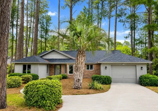 Photo 1 of Single family home for sale at 105 Moss Cir, Conway, SC 29526 | MLS# 2610405 | Listing updated on 2026-09-30