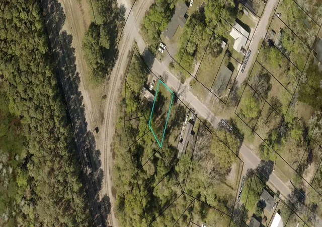 Homes for sale in Georgetown, SC | 2409 Winyah Rd, Georgetown, SC 29440 | MLS# 2610533