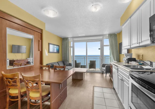 Listing Photo 5 - Condo for sale in building located at 2501 S Ocean Blvd, Myrtle Beach, SC 29577 - Unit #909